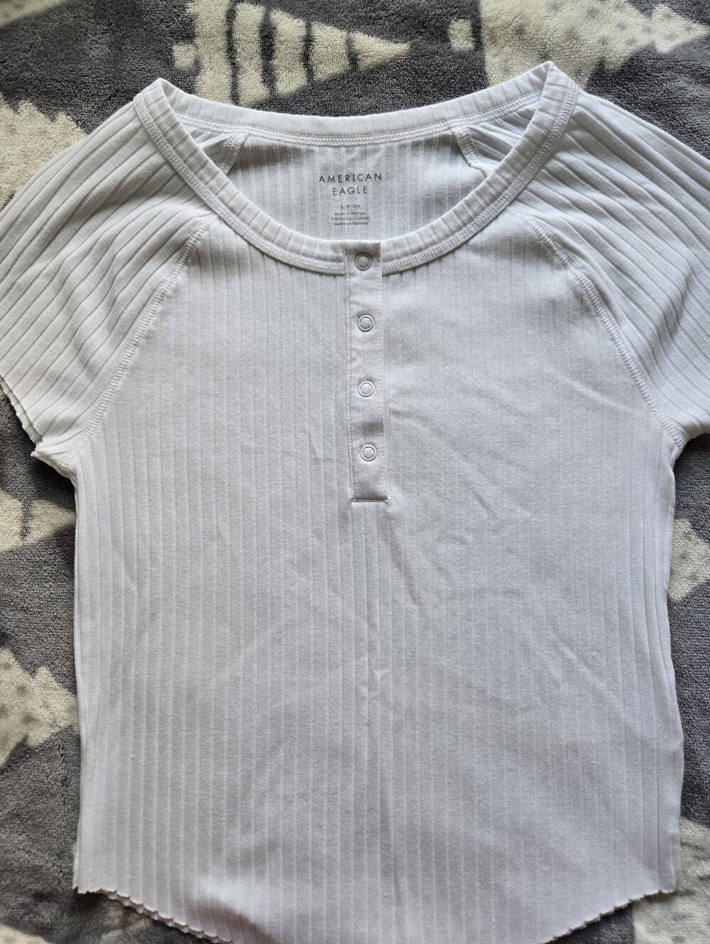 American Eagle Outfitters White Ribbed Henley Button-Down Top